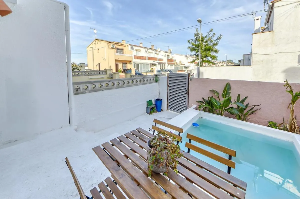 Casa Con Piscina Privada Y Comunitaria Vila Empuriabrava 0*,